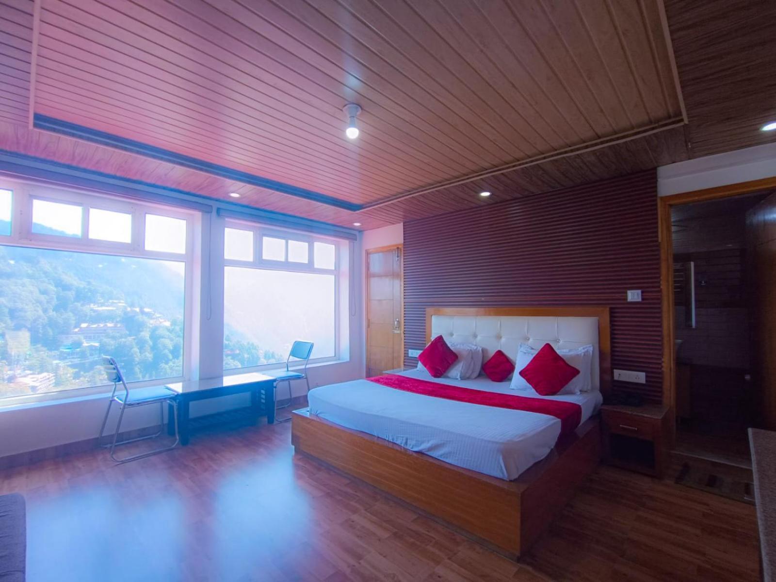 Hotel Snow Ark Inn, Далхаузи Экстерьер фото