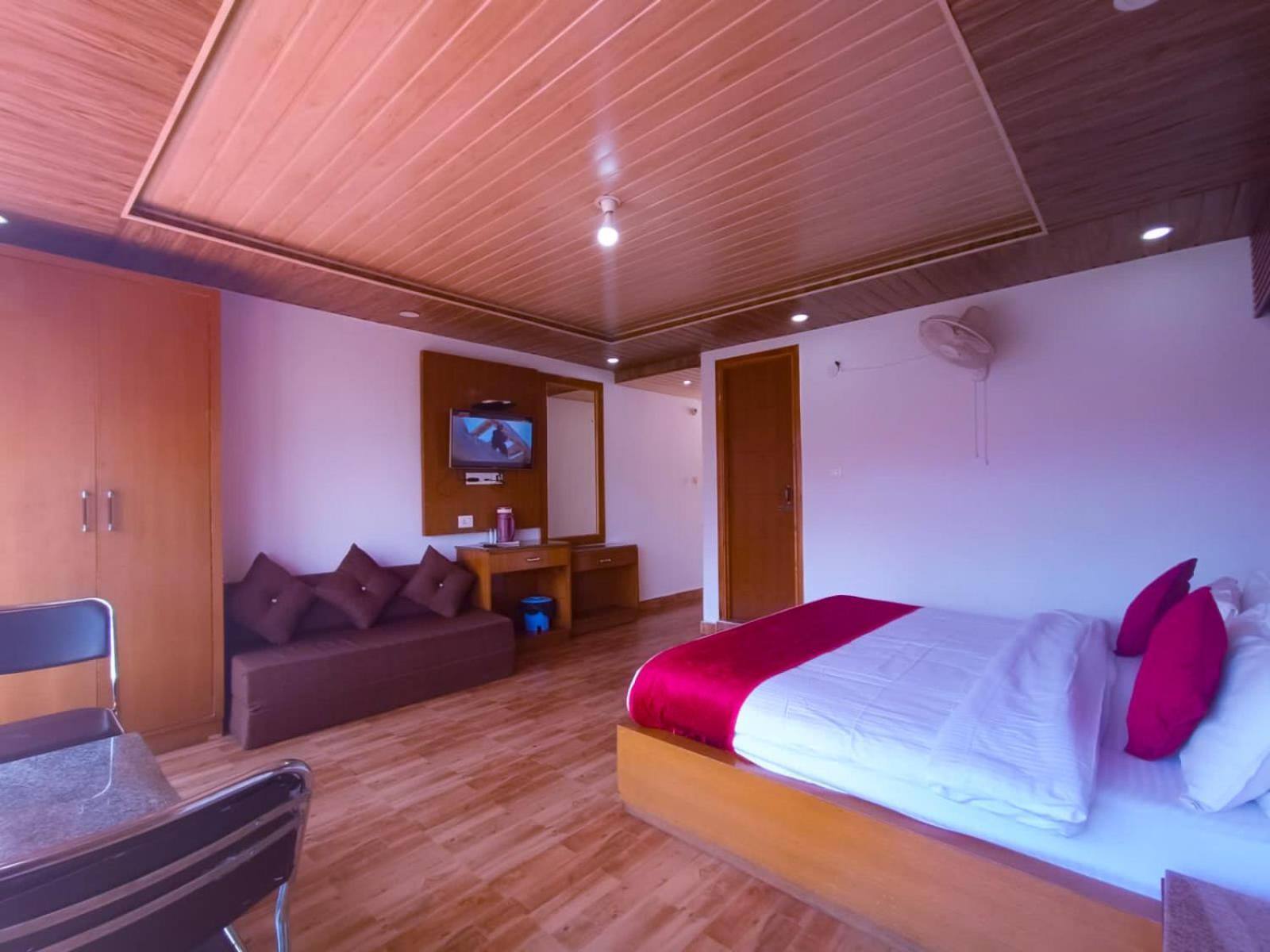Hotel Snow Ark Inn, Далхаузи Экстерьер фото